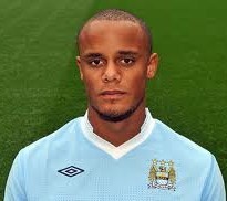 KOMPANY FA VOLARE IL CITY IN VETTA ALLA PREMIER